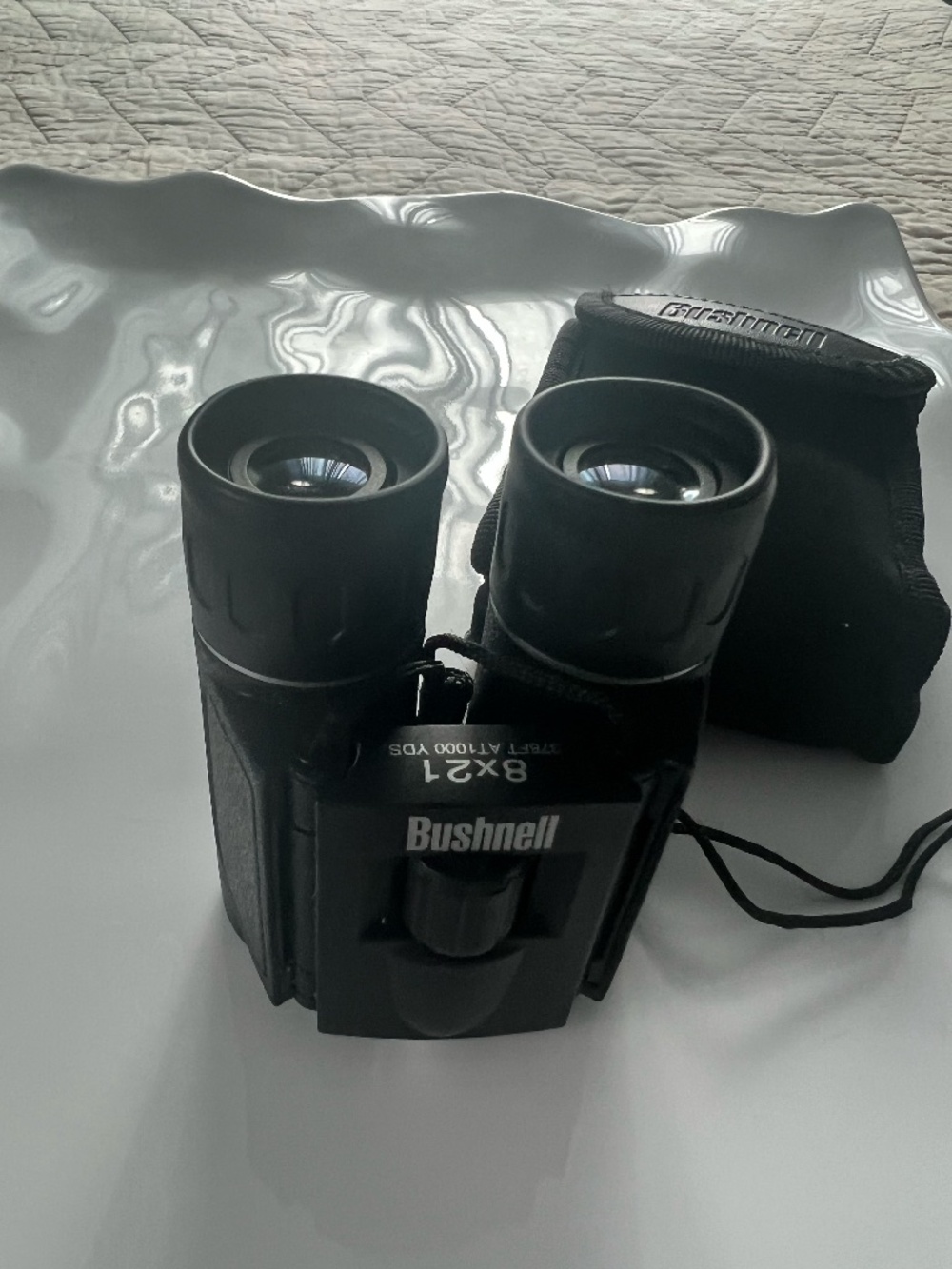 Bushnell 8x21 binoculars, great for hiking, hunting, fishing, compact!